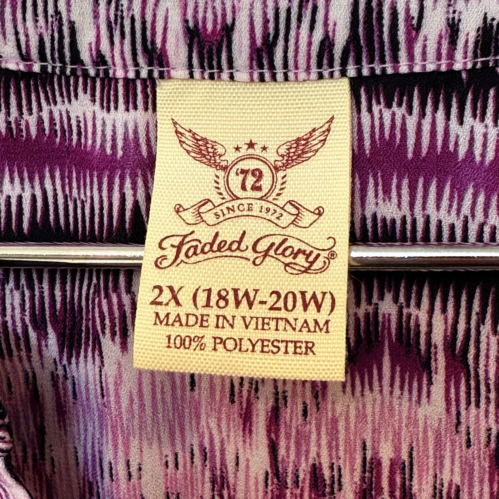 PURPLE BLACK PRINT BLOUSE HENLEY NECKLINE, SIZE 2X, CHEST 51 IN, LENGTH 29.5 IN
