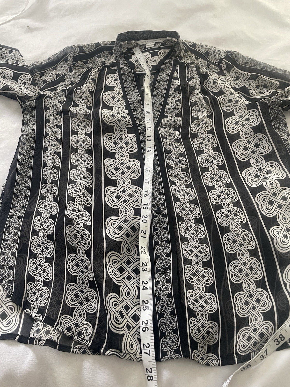 Diane Von Furstenburg Sz 8 Silk Harlow Blouse Black White Knot Pattern Classy,