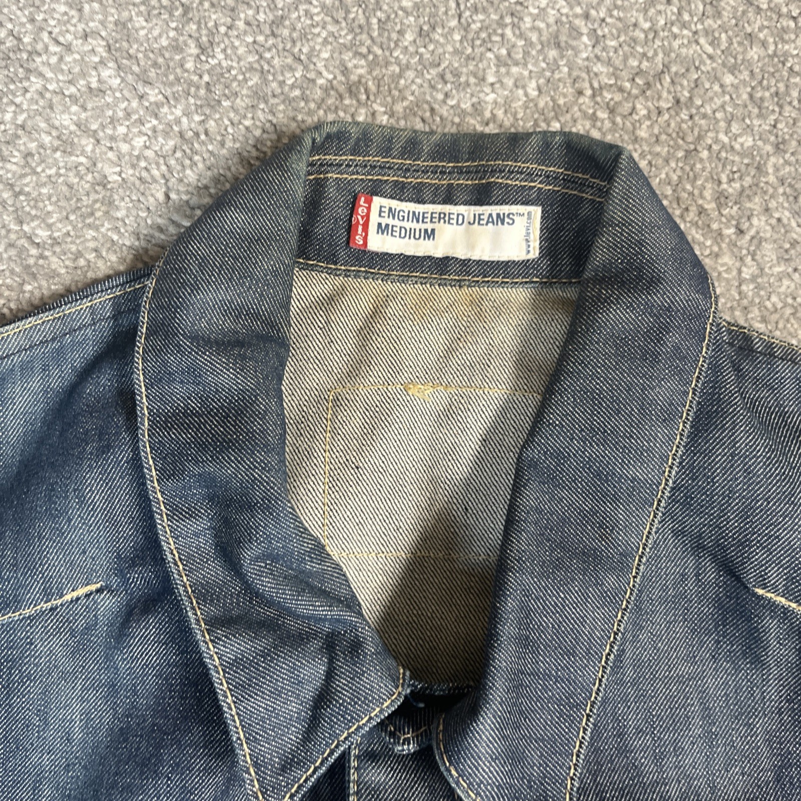 Levi’s Engineered Jeans Jacket size Medium Blue Denim Vintage Y2K Snap Button