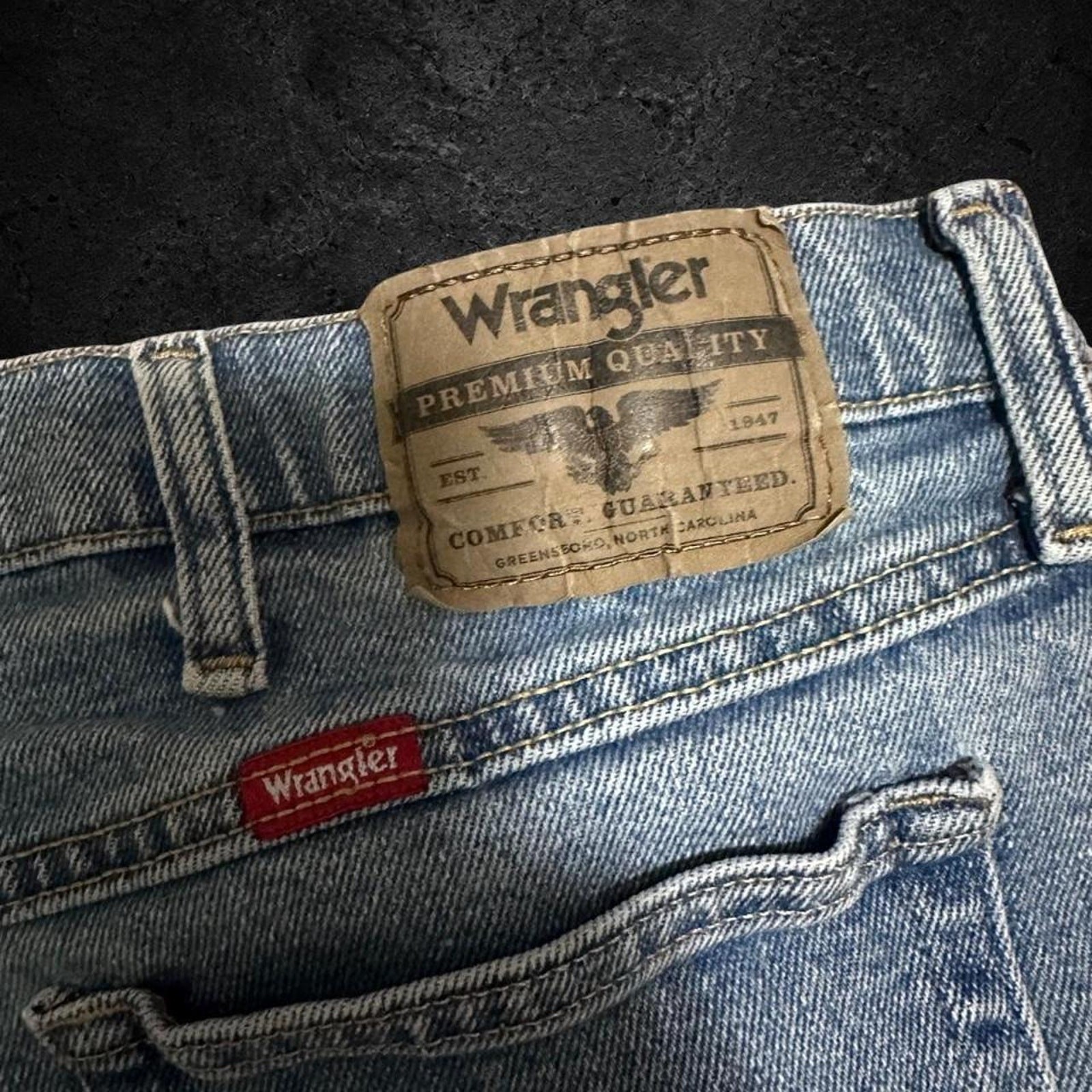 Wrangler Premium Quality Regular Fit Jeans Men’s 42×30 Light Wash Denim