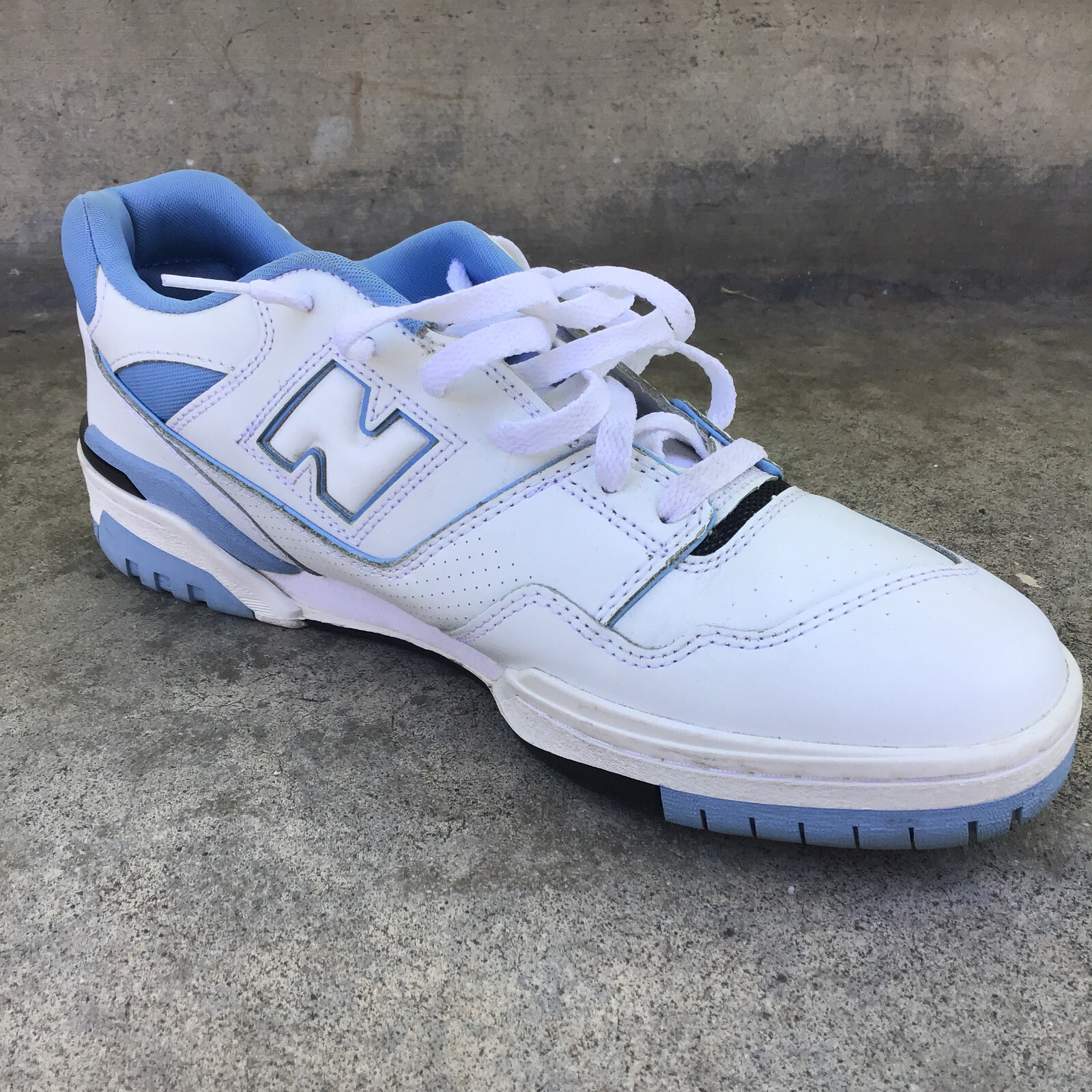 New Balance 550 UNC White University Blue White Men Size 13 BB550HL1