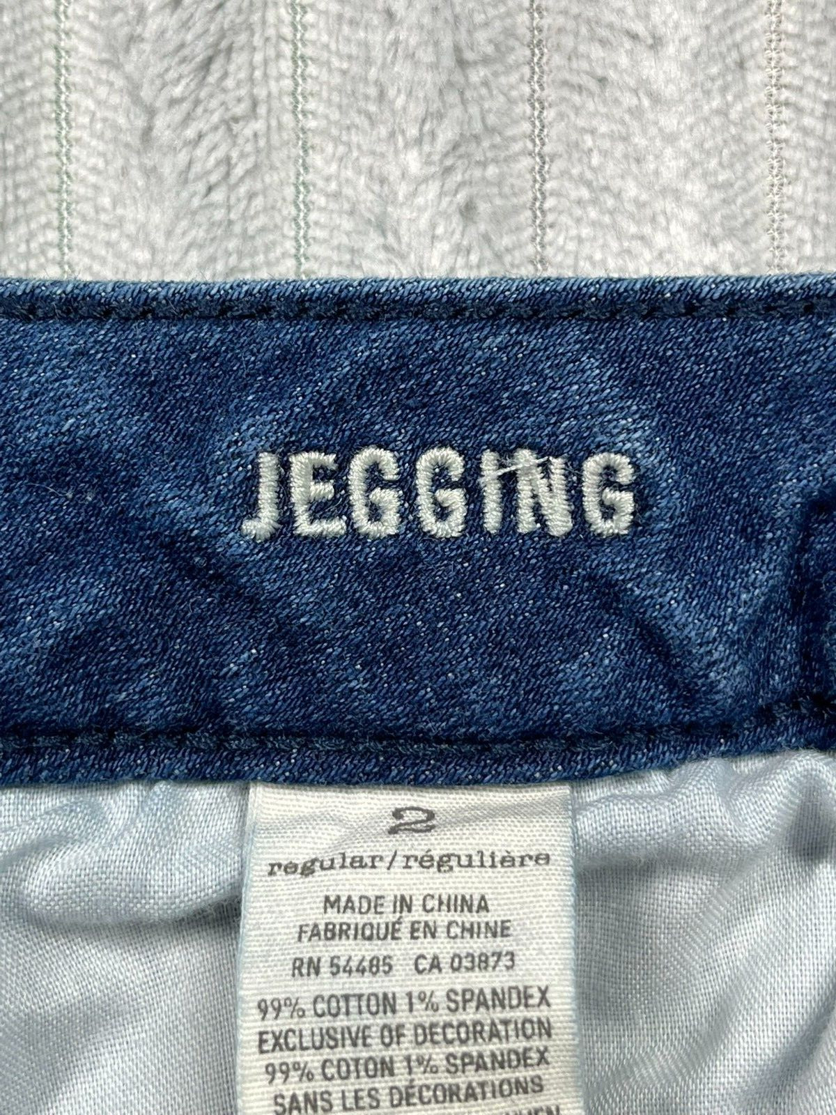 American Eagle Jeans Women’s 2 Reg 26×28 Jegging Stretch Low Rise Medium Wash