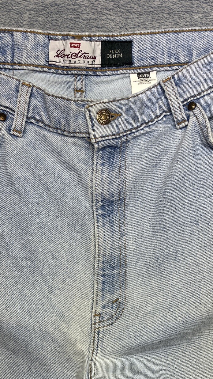 90’s Jeans Levi’s 540 Made in USA Brown Tab Light Wash Distressed Denim Sz 40X30