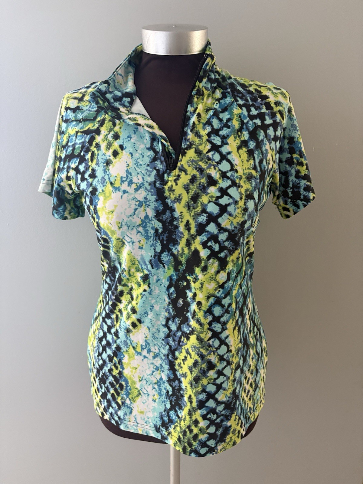 Tzu Tzu 1/4 Zip Golf Top Womens M Lime Yellow Blue Tennis Pickleball Stretch