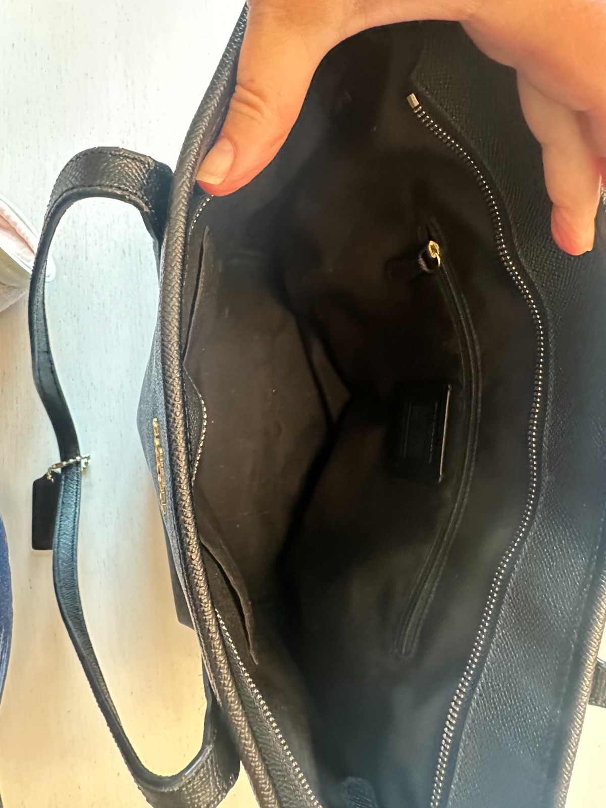 Coach Tote Shoulder Bag – Black