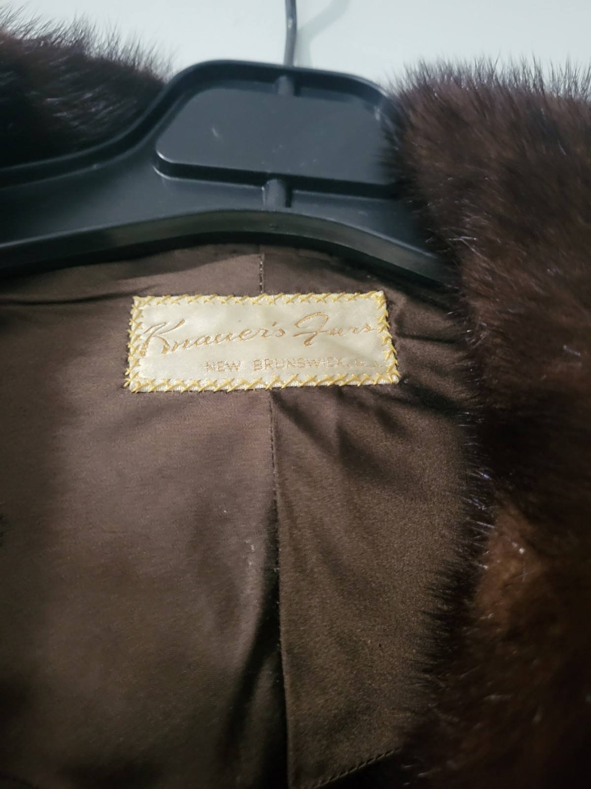 Vintage Genuine Brown Mink Fur Wing-Collar Stole – Raised Collar