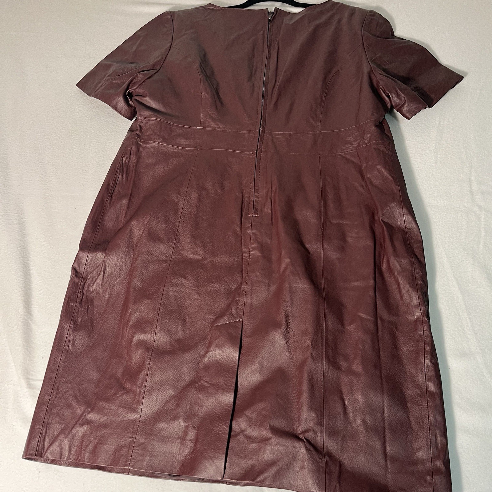 Jessica London Leather Burgundy Sheath Dress V-Neck Short Sleeve Size 16