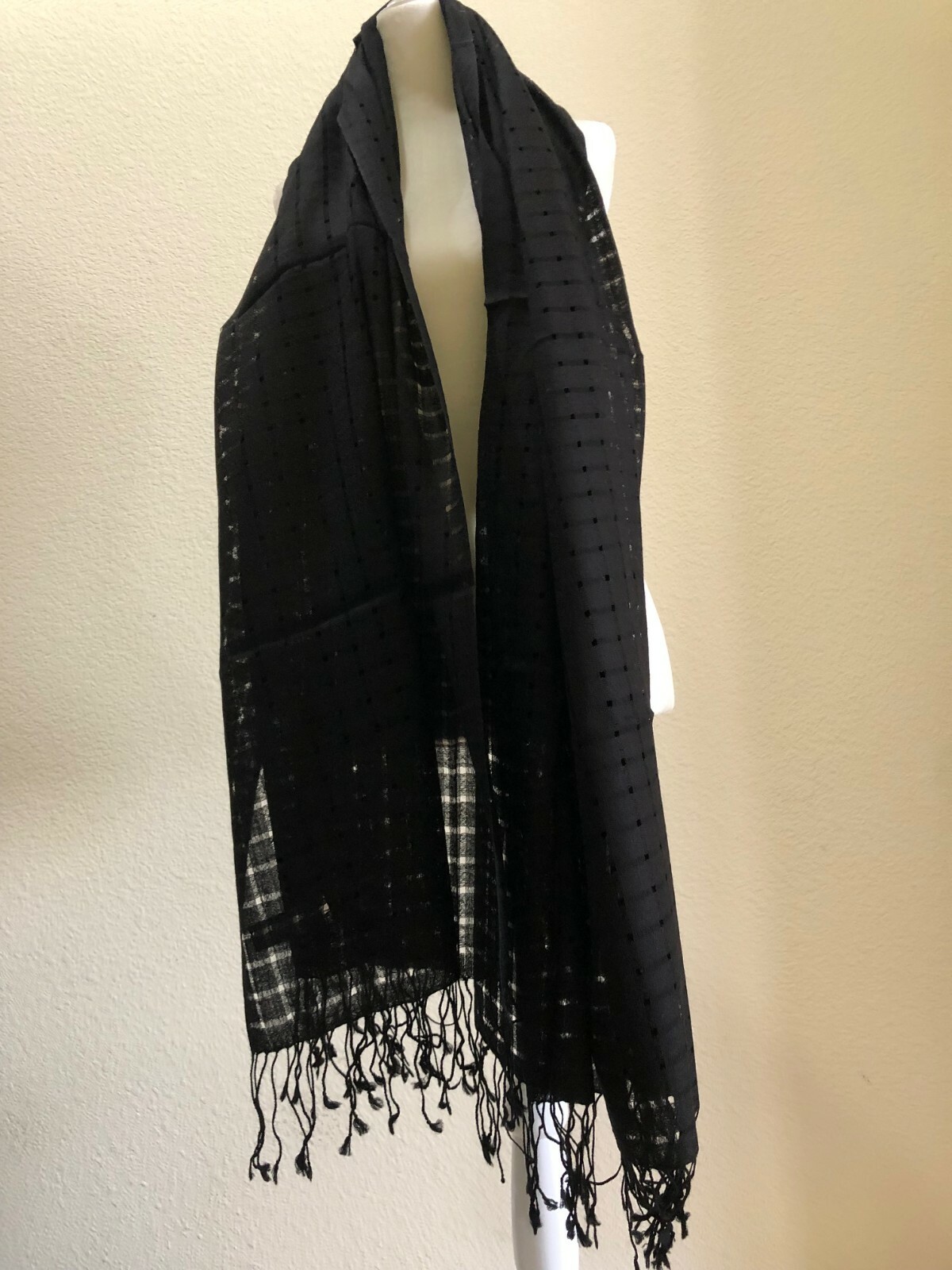 Extra long Cashmere long black color Scarf / Shaw (Size: 78 x 35 inches, NEW)