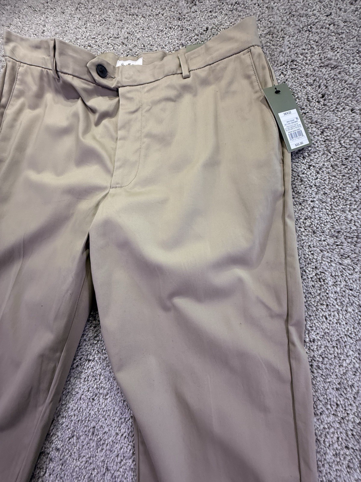 NEW Goodfellow & Co. Men’s Slim Trousers Tapered Leg Khaki Size 36 x 32