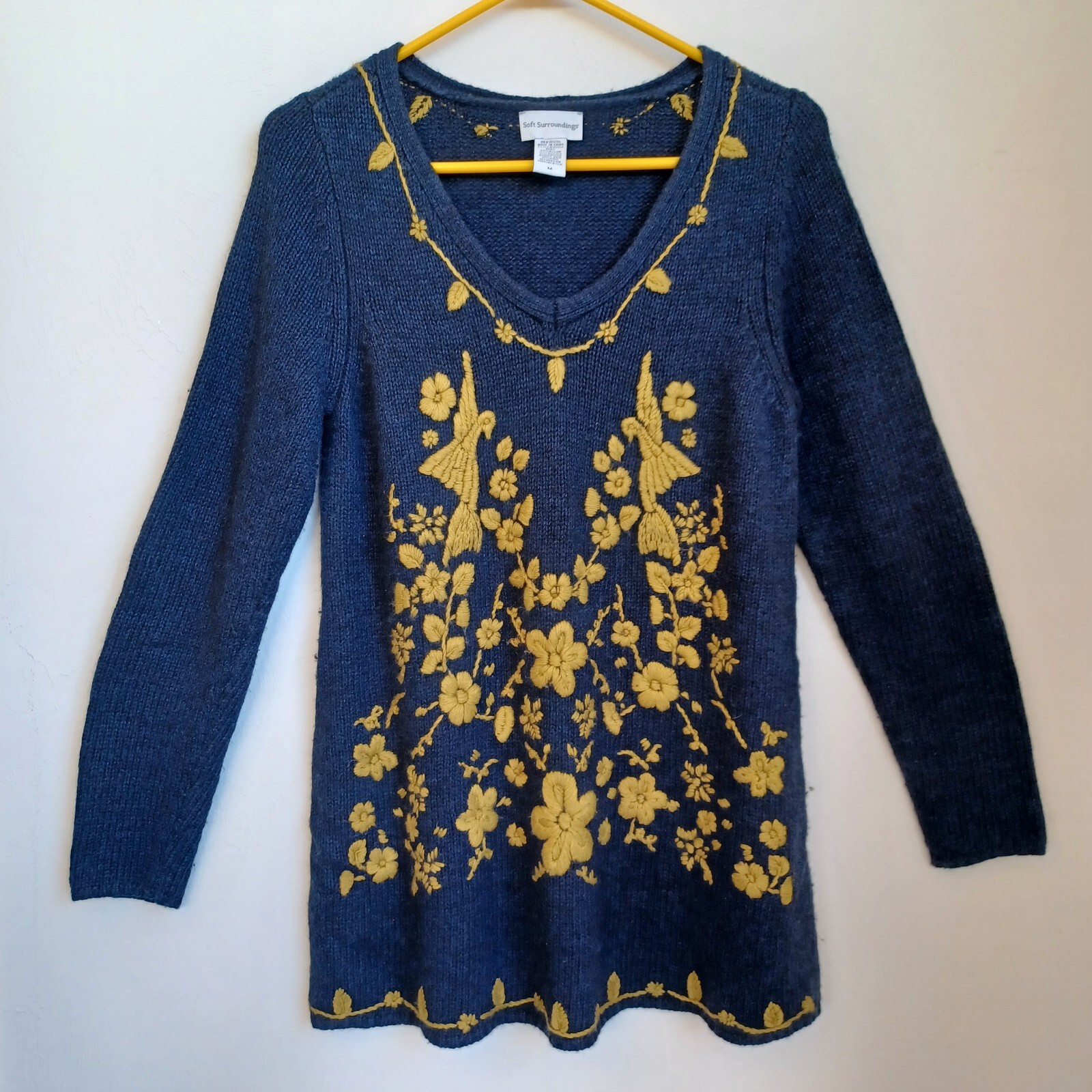 Soft Surroundings Sweater Womens M Embroidered V Neck Pullover Angora Wool Blend