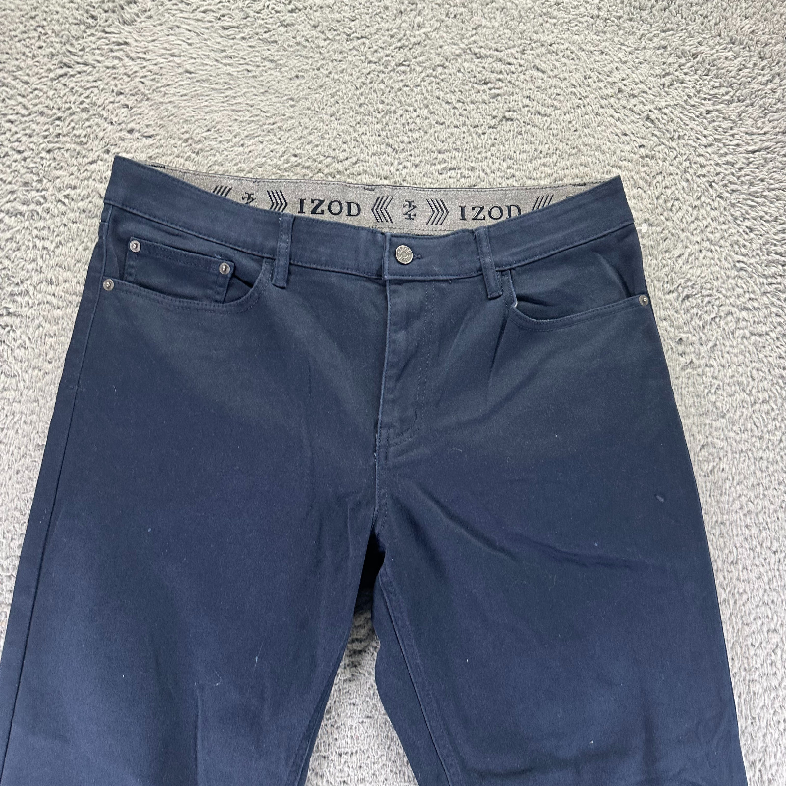 Izod Jeans Mens 36×30 Blue Cotton Denim Straight Leg Workwear Travel Stretch