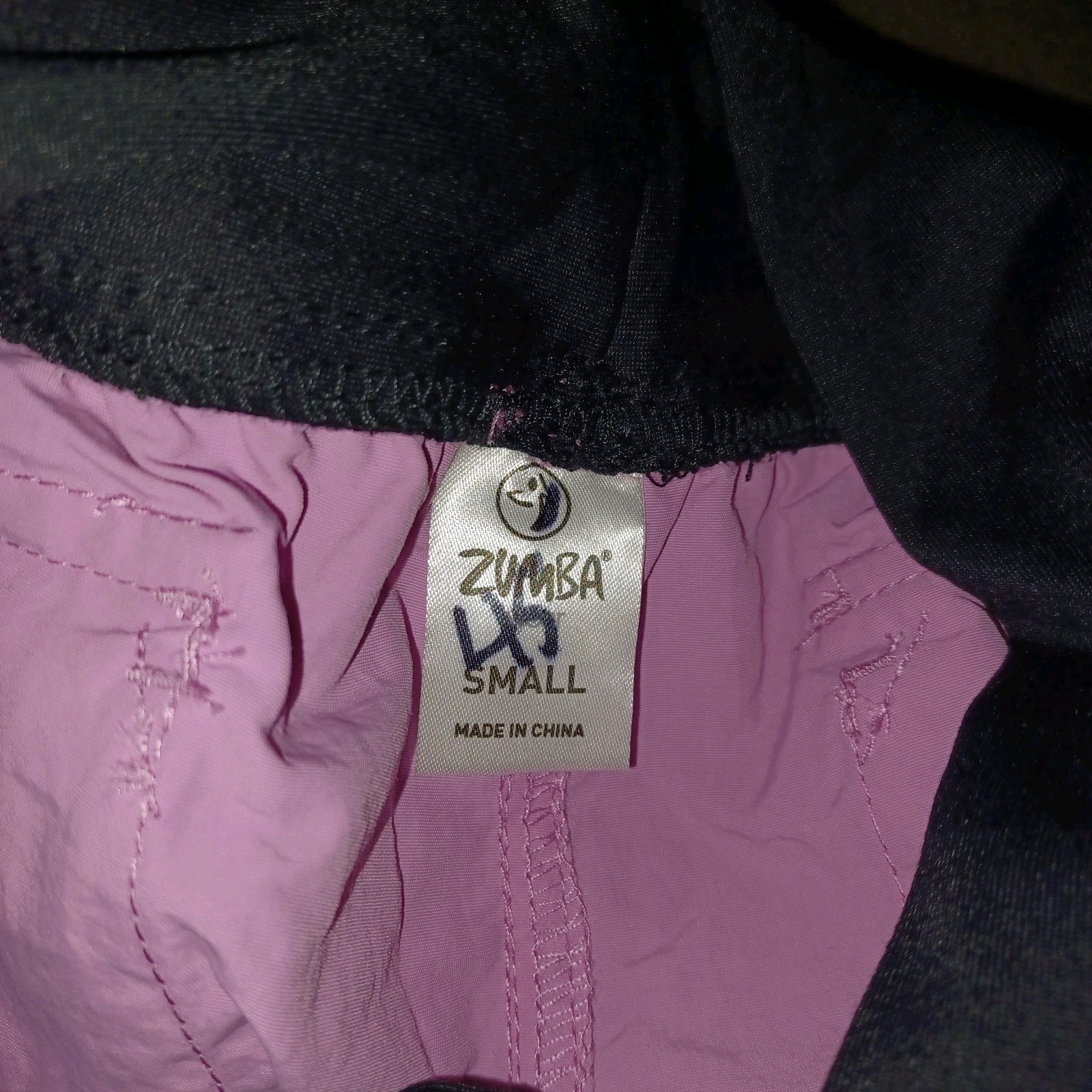 Zumba Wear Women’s Small Ultimate Cargo Capri Pants Prism Pink (GM1)