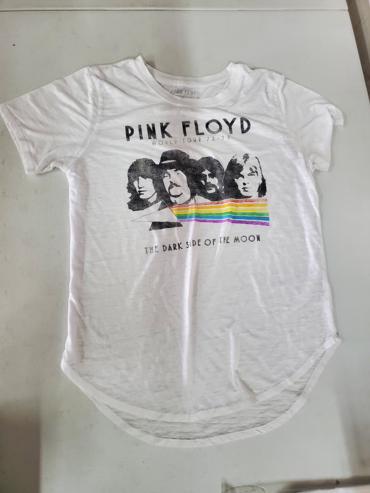 Women’s Pink Floyd Shirt Size L Dark Side Of The Moon 1973 Tour 2018