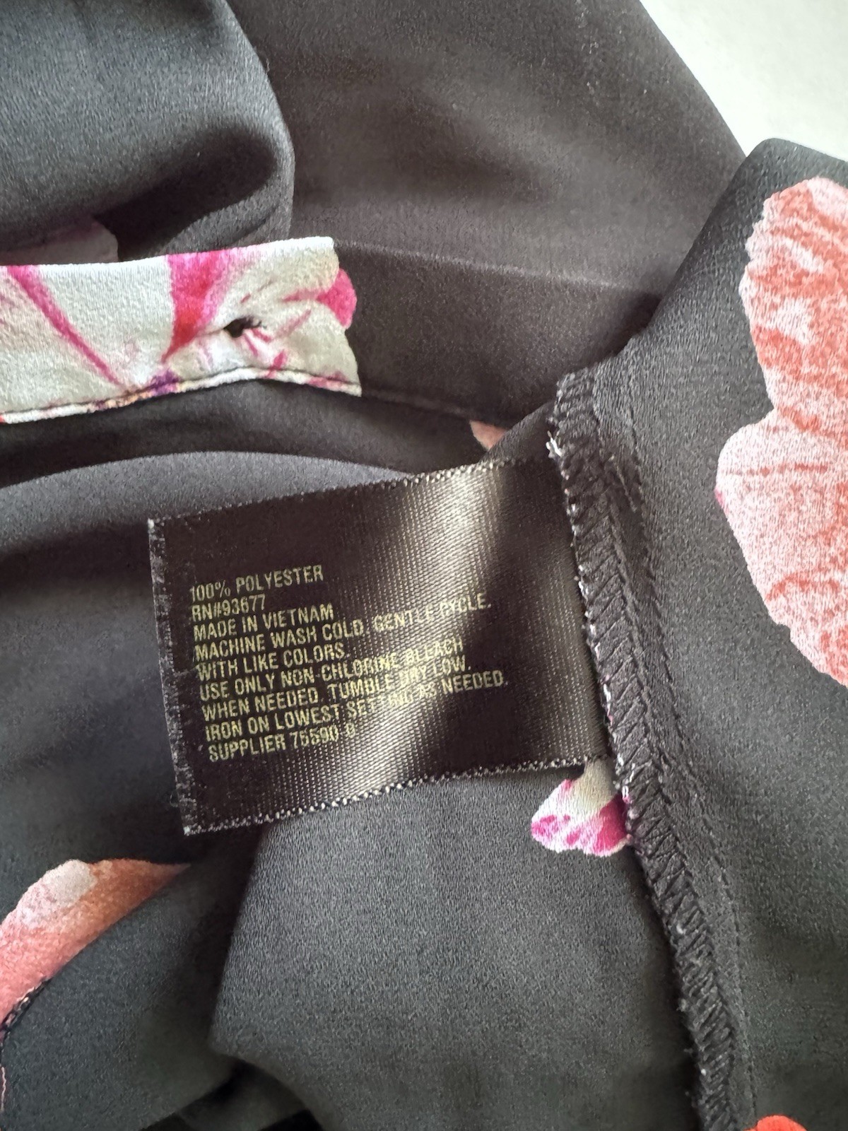 Worthington L Black Floral Tie Neck Sleeveless Blouse Poppy Peony Work Top Shirt