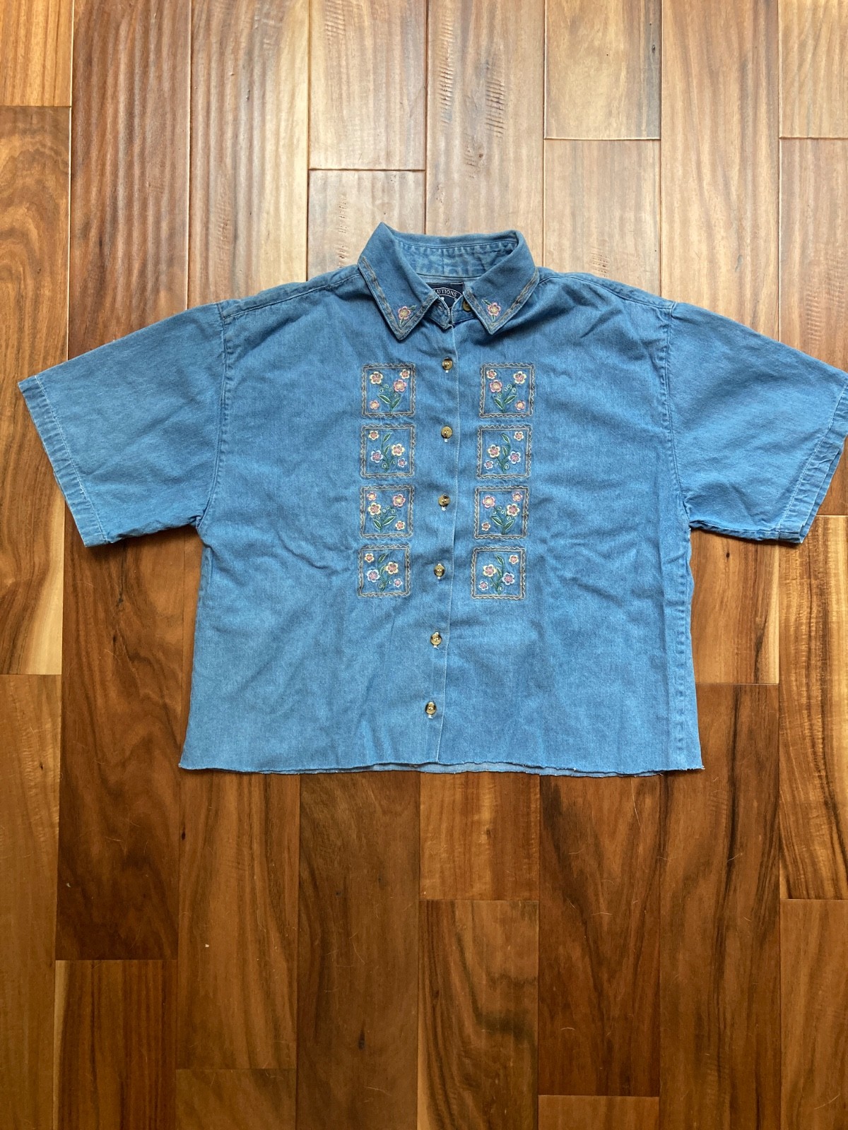 90s Vintage Solutions Original Floral Embroidered Short Slv Button Up Sz Small