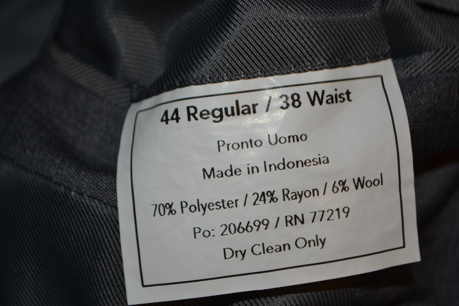 Pronto Uomo Men Gray Polyester Blend 2 Button 3pcs Suit Sz 42R Wst 38×28
