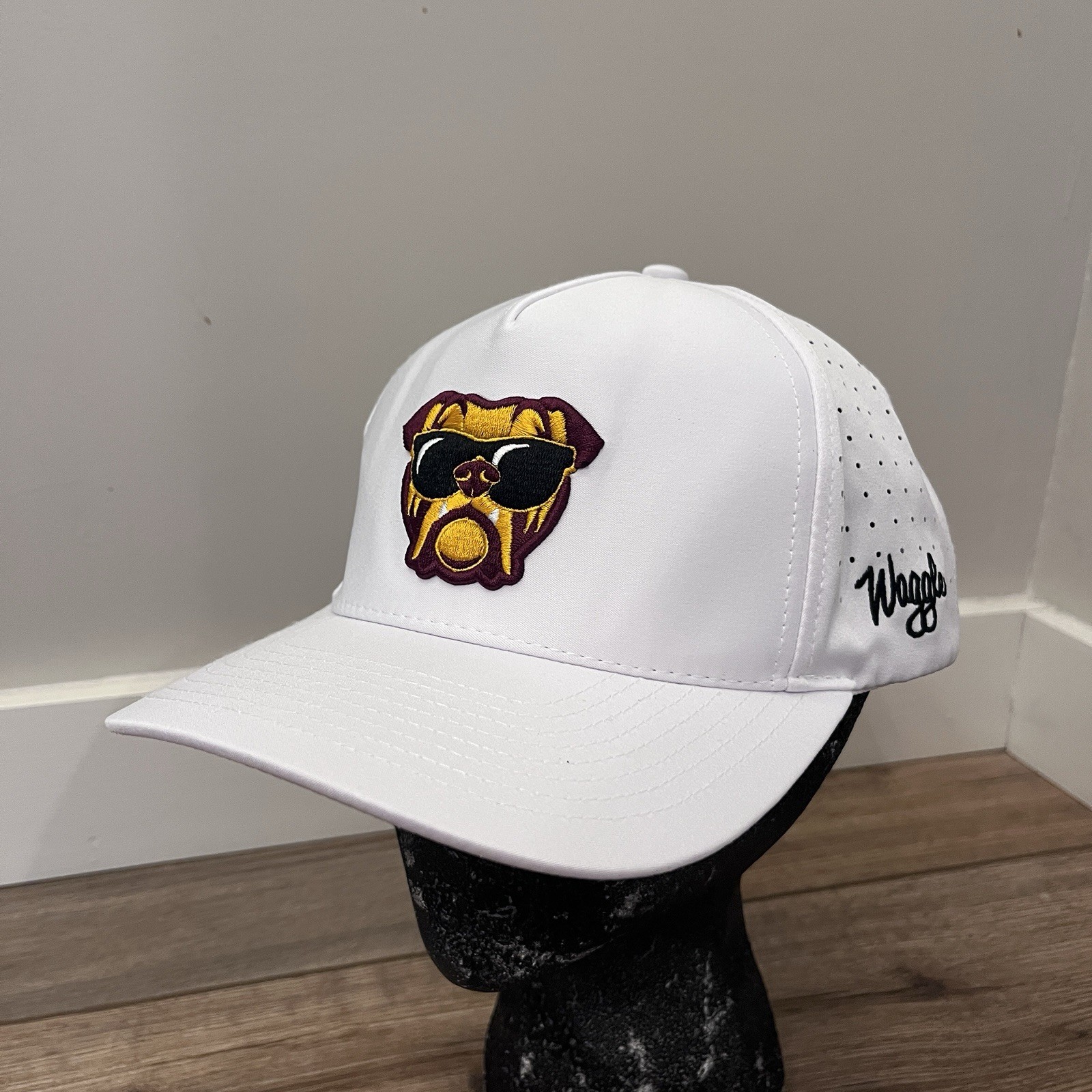 Waggle Bulldog White Snapback Hat Cap Mesh Breathable Lightweight Performance
