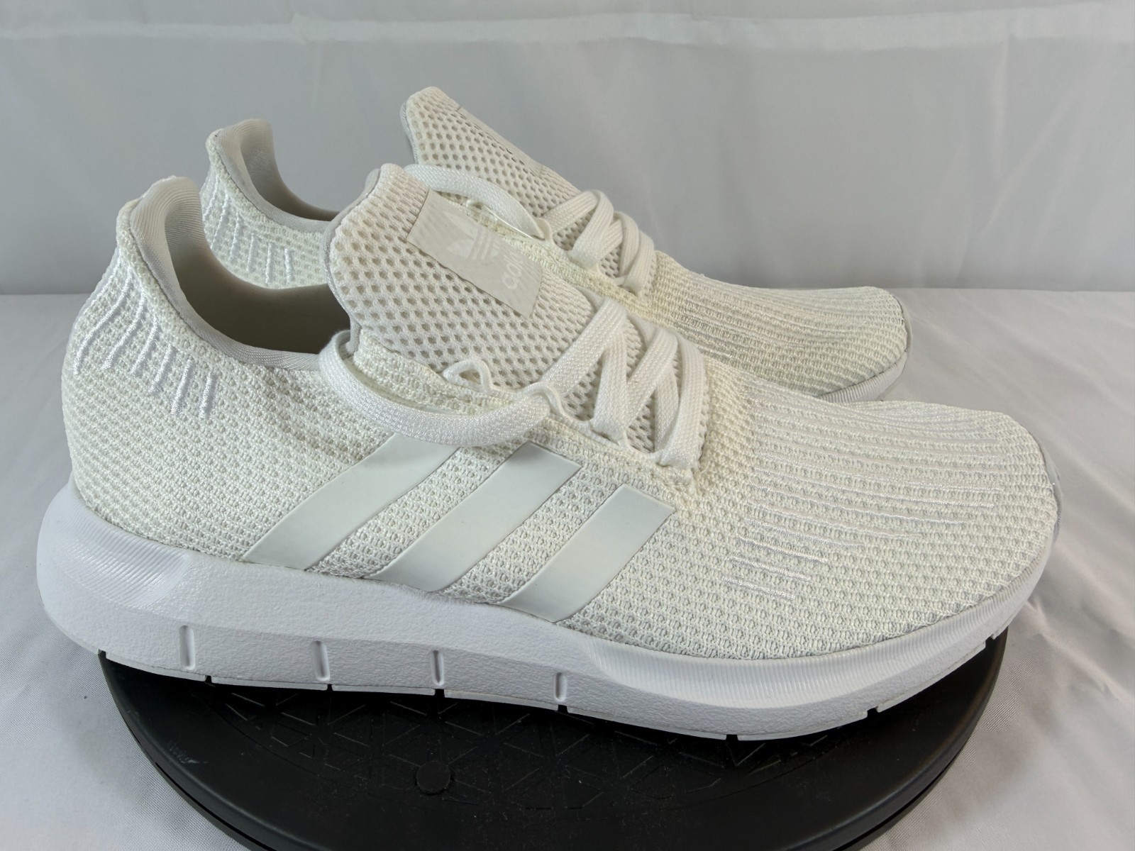 Adidas Shoes Mens 8.5 Swift Run Triple White B37725 Running Tennis Sneakers