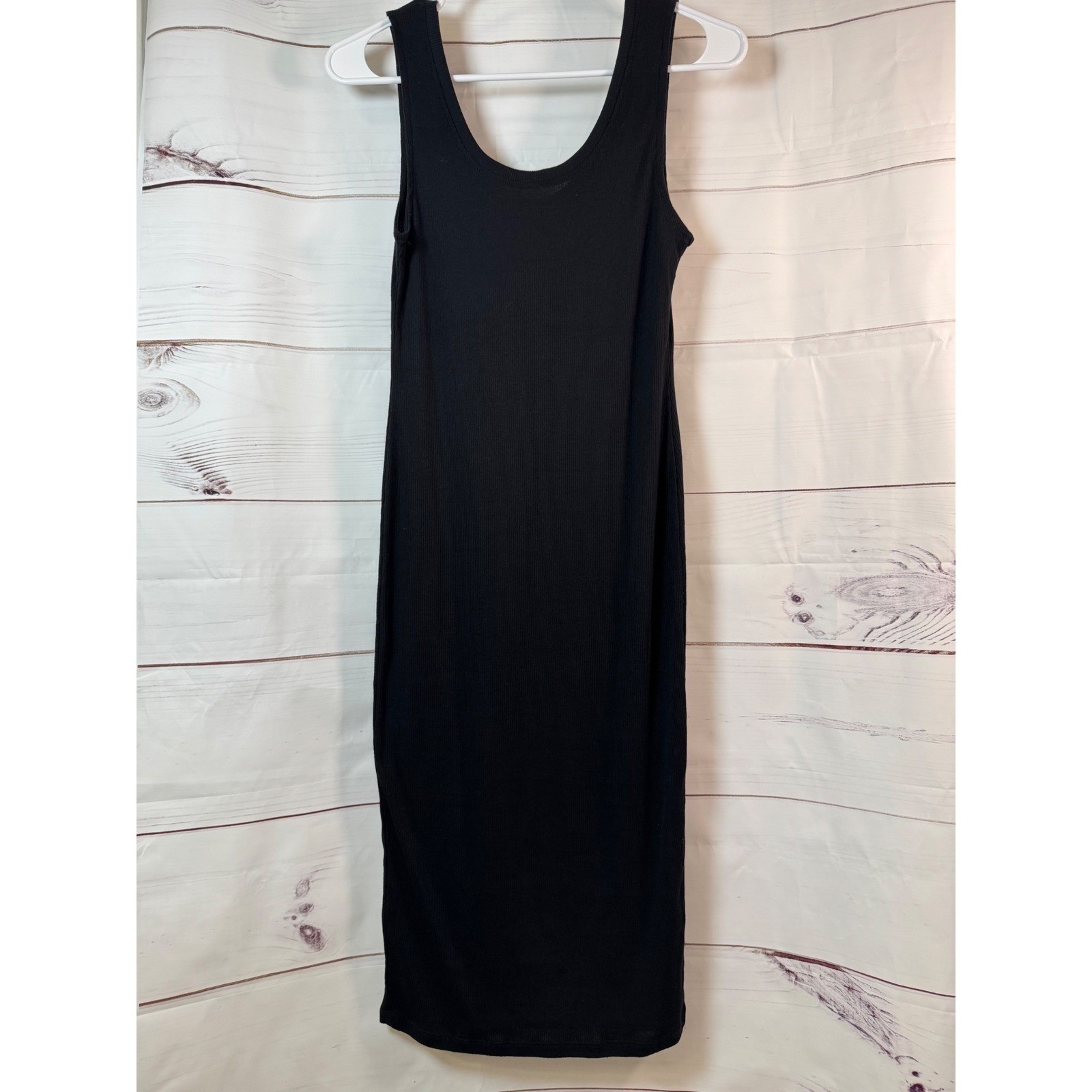 Ambiance Black Sleeveless Ribbed Midi Dress / Size Small / Sku0105