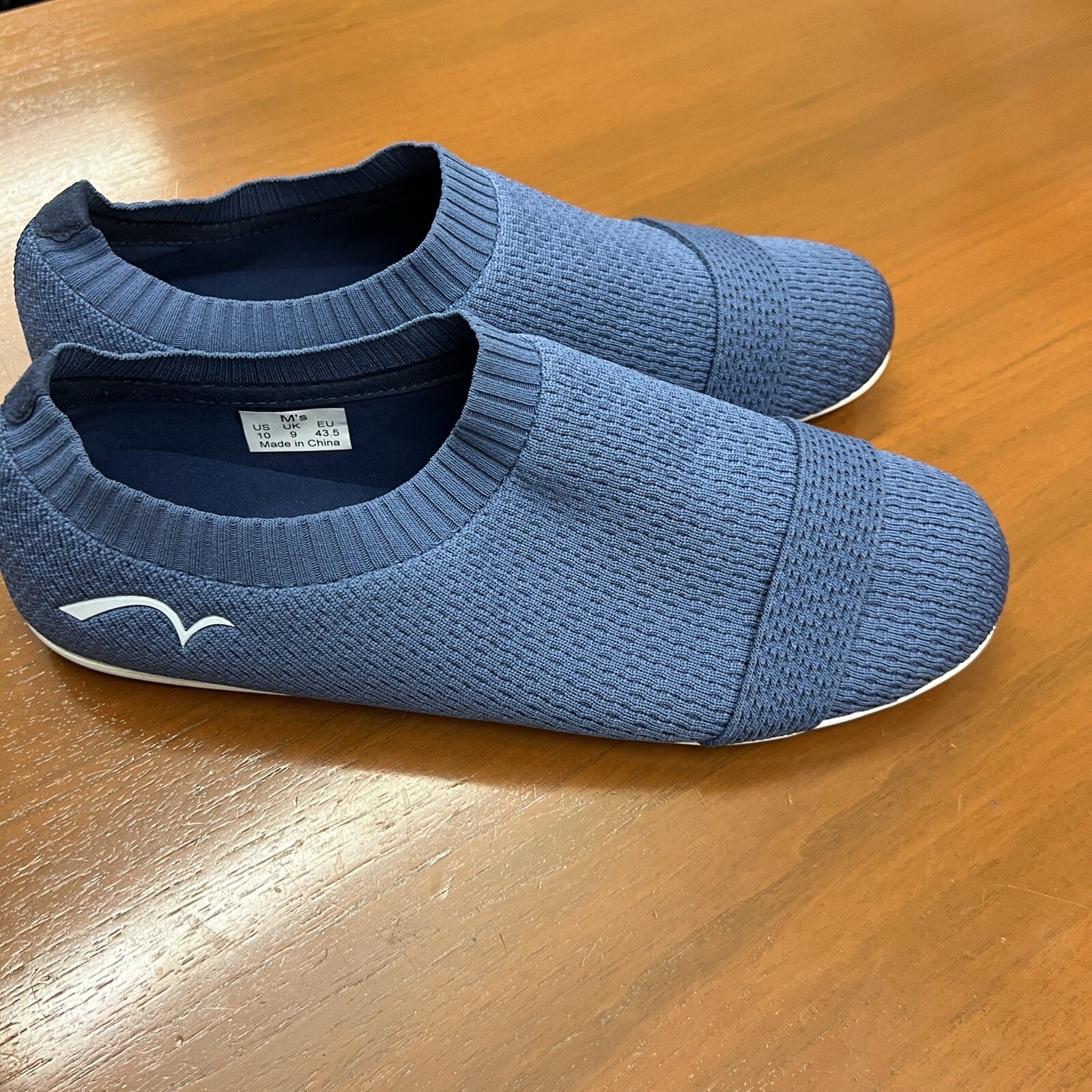 Men’s Clever Soles Blue Form Fitting Comfort Shoes Size 10 NWOT
