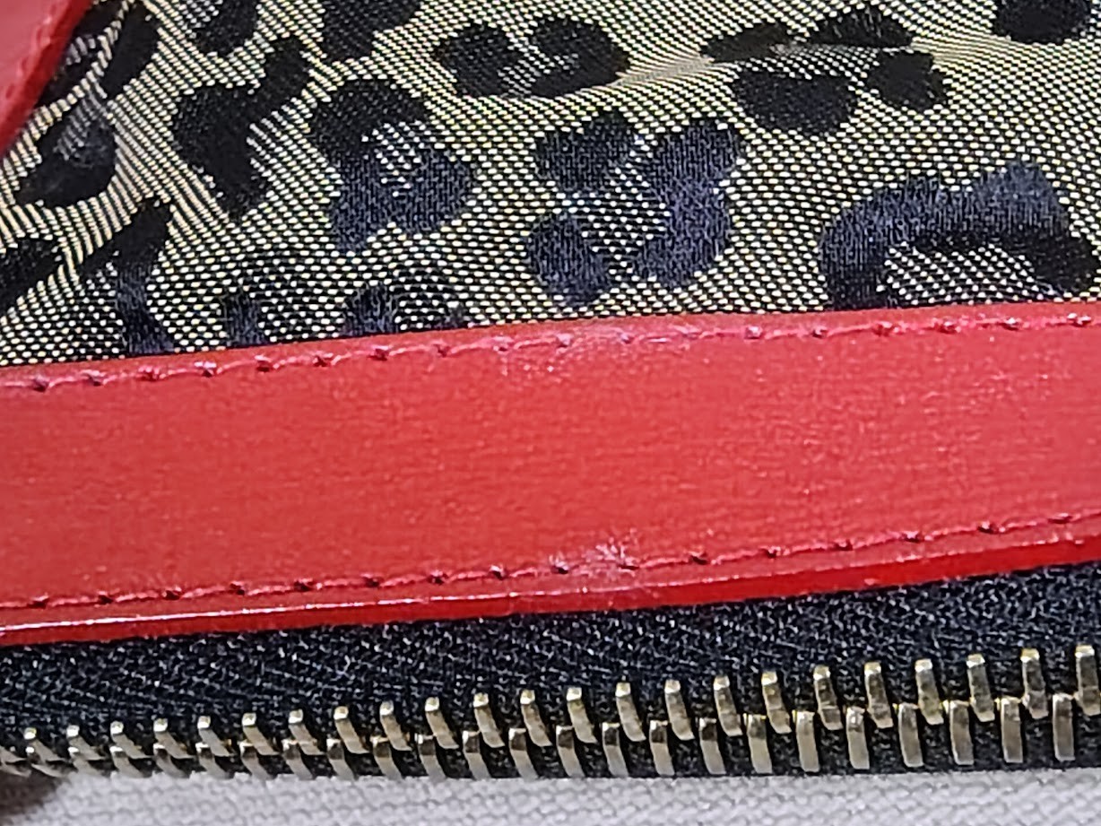 Fendi Clutch Bag Purse Leopard Leather Nylon Authentic 398T0359