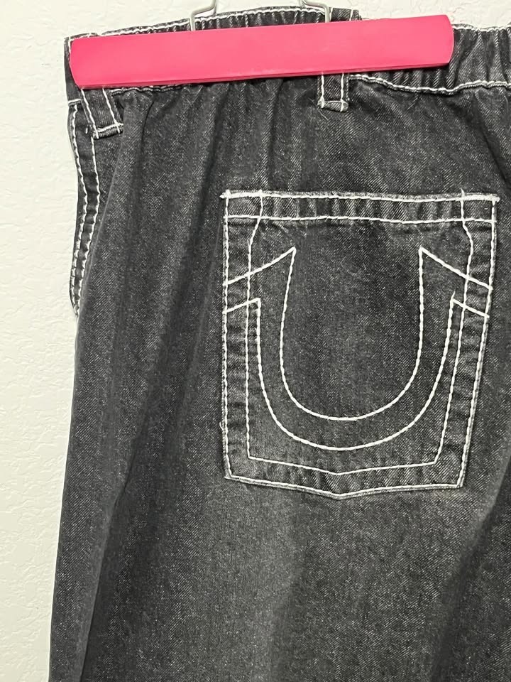True Religion Men’s Jeans Size 46 Grey Black Contrast Stitch Horseshoe Denim