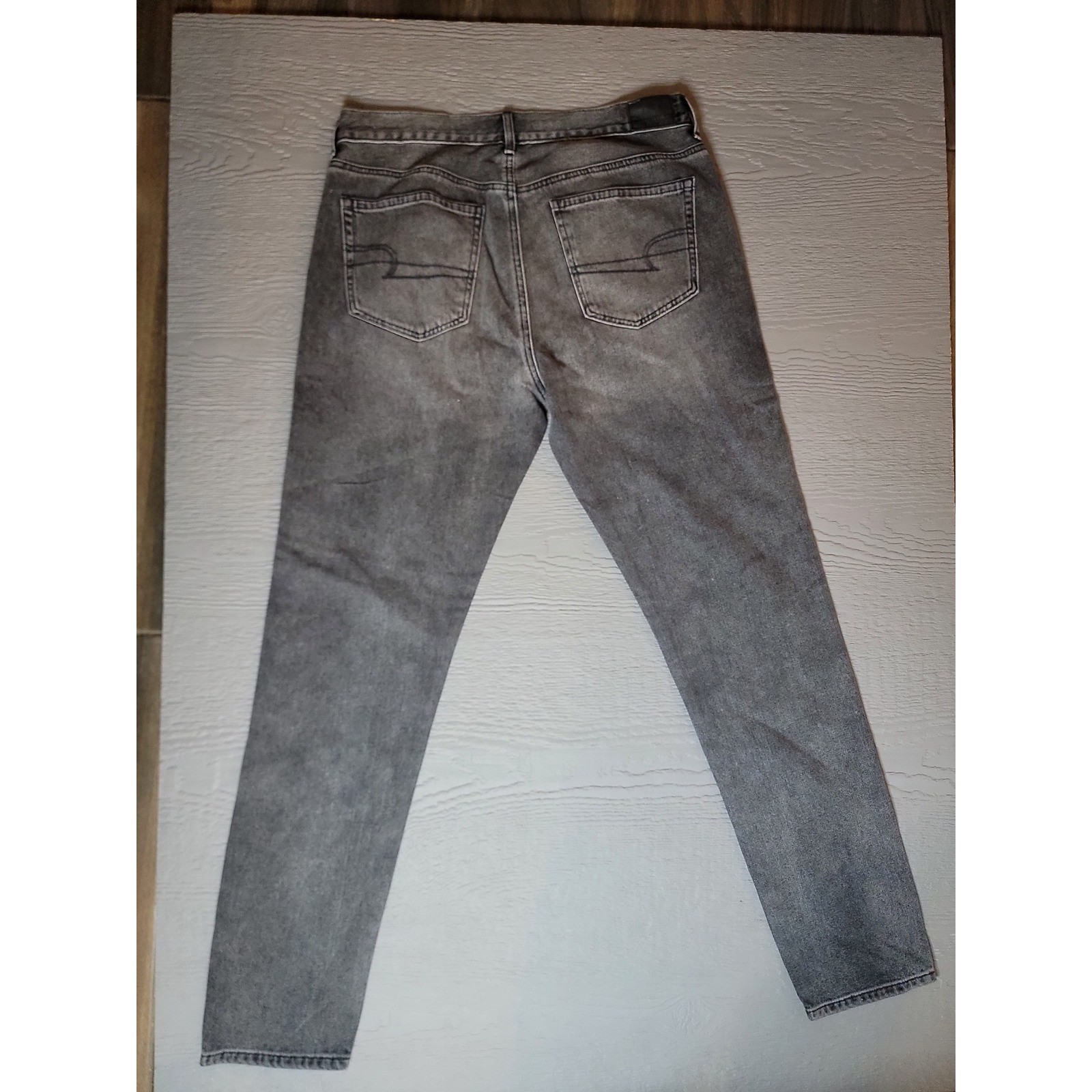 American Eagle High Rise Girlfriend Jeans Gray Washed Denim Pants Women 10