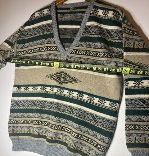 Men’s Quality Menswear by Bonart Colorful Geometric Sweater Sz L