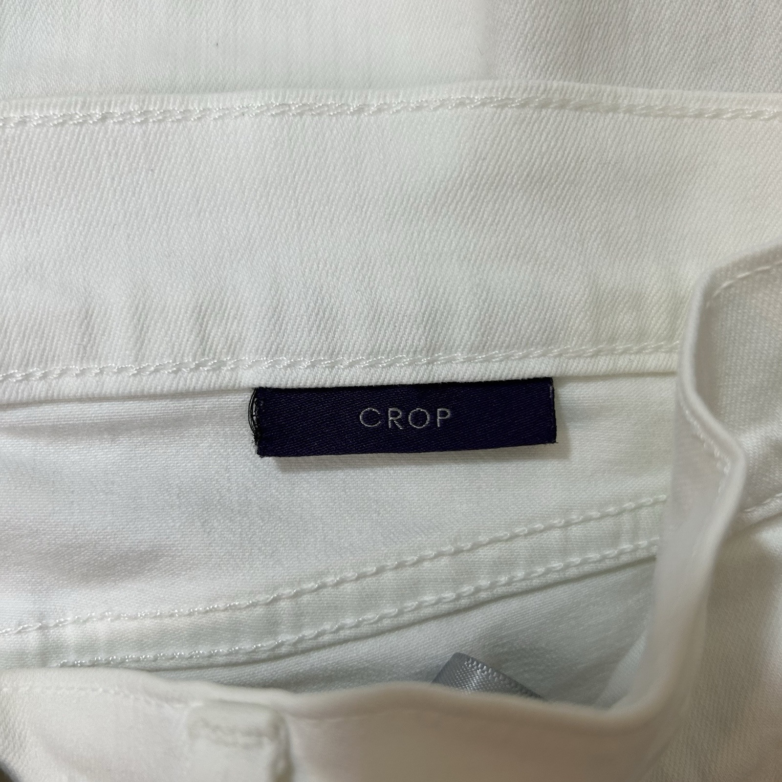 NYDJ White Crop Jeans Rolled Cuff with Jewel Detail Size 2 Stretch Lift Tuck