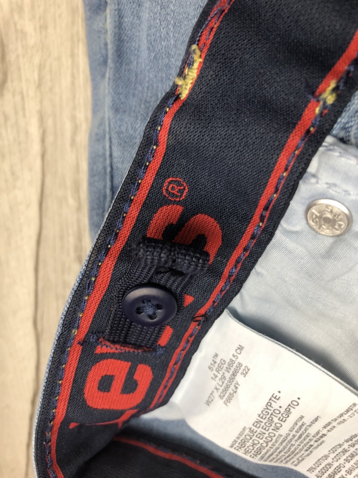 Levi’s 514 Jeans Lite Blue Denim Womens Tag Size 14 Reg W27xL29 (Actual 26.5×28)