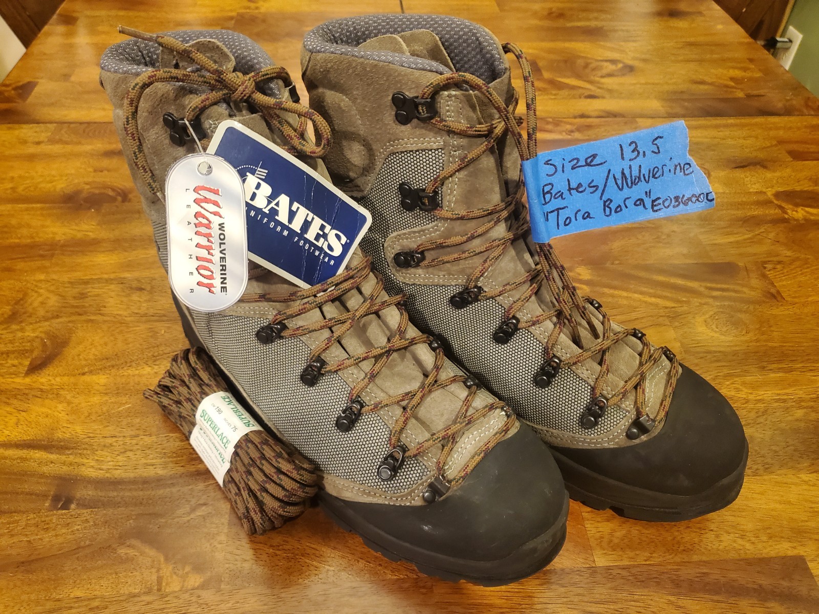 NWT Bates Wolverine Tora Bora Men’s Cold Weather Boots eo3600c, Size 13.5N