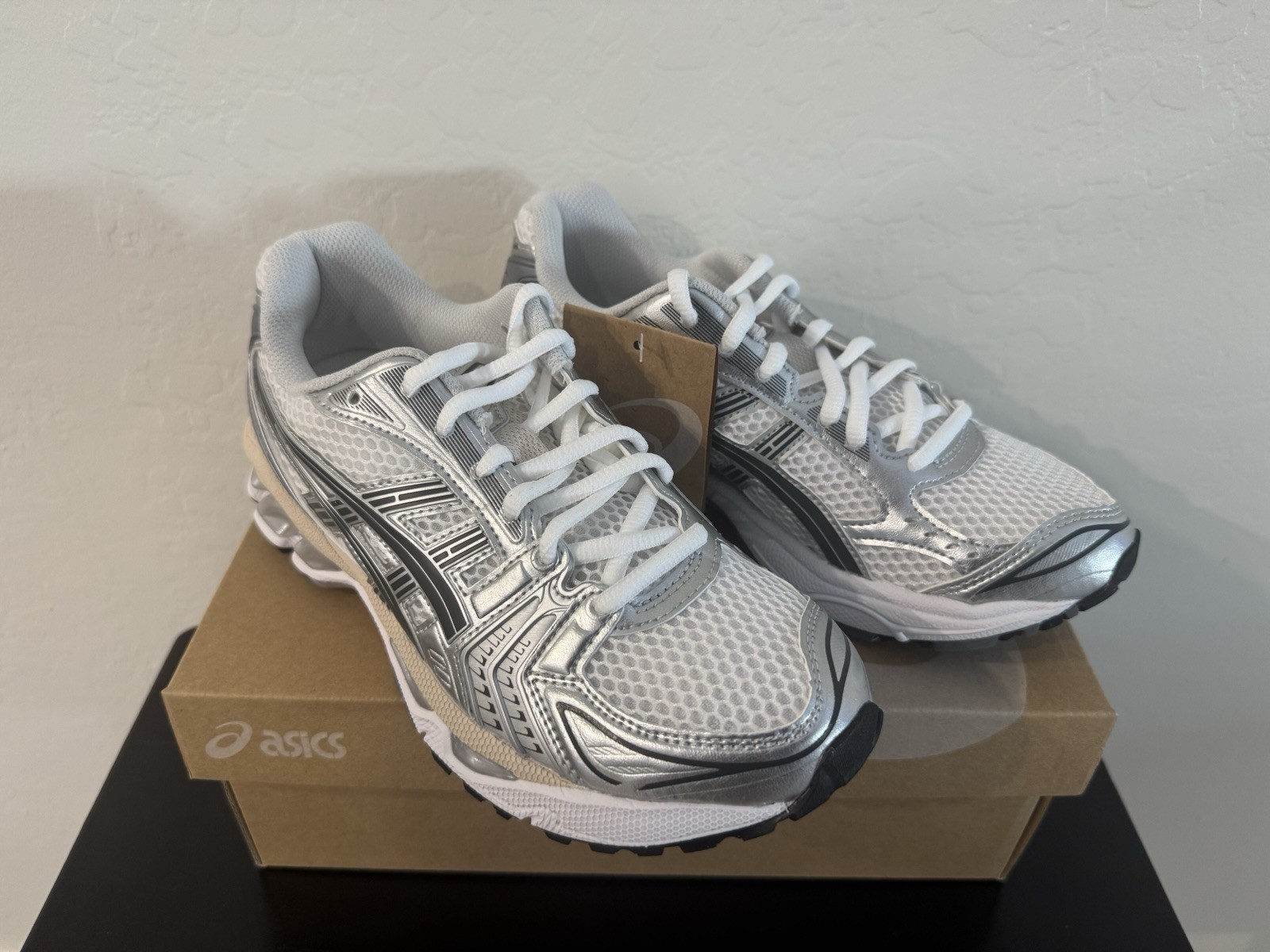ASICS GEL-KAYANO 14 White Graphite Grey 1203A537-110 Men’s 4.5 Women’s 6