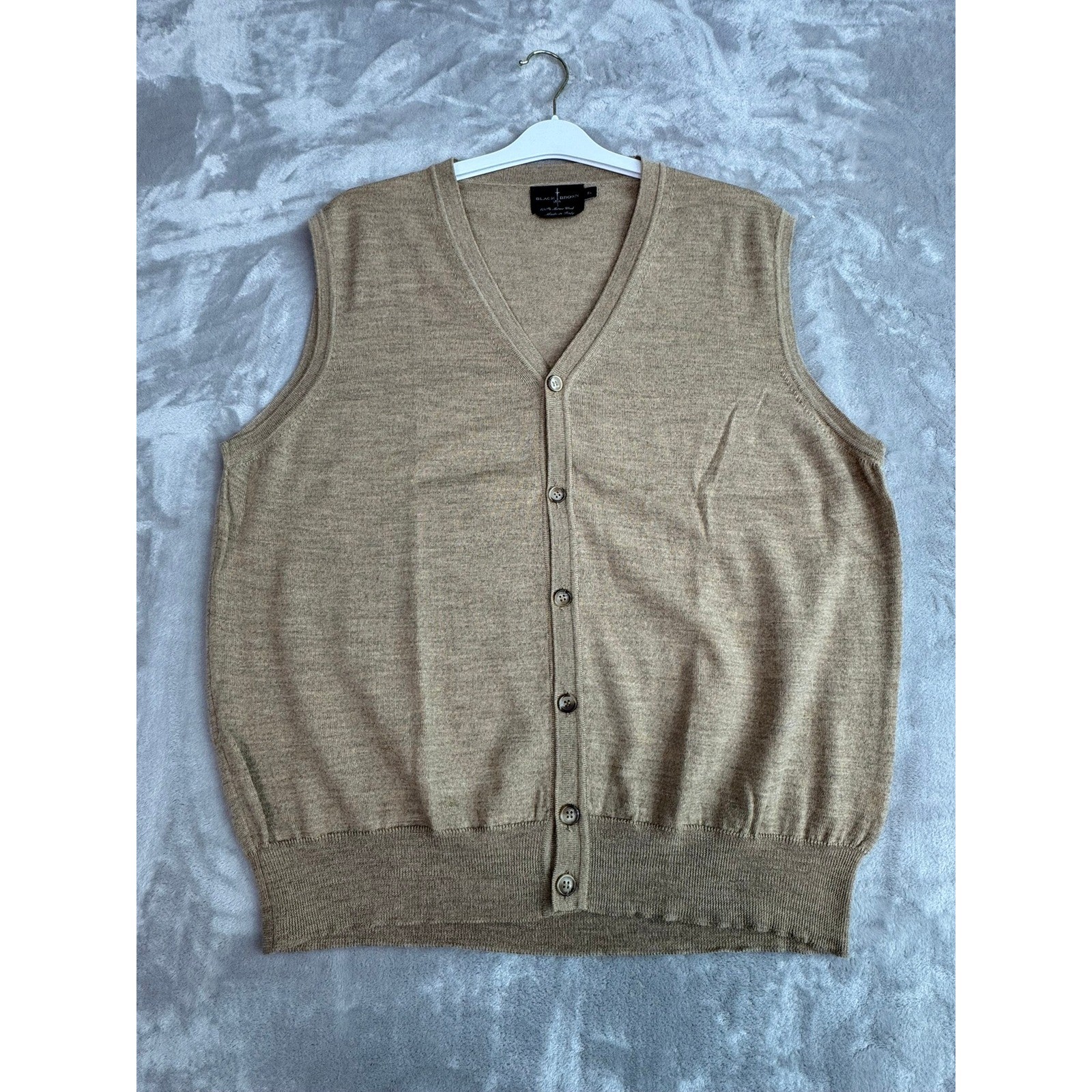 BLACK BROWN 1826 Mens Camel V Neck Button Front Merino Wool Vest Sweater XL