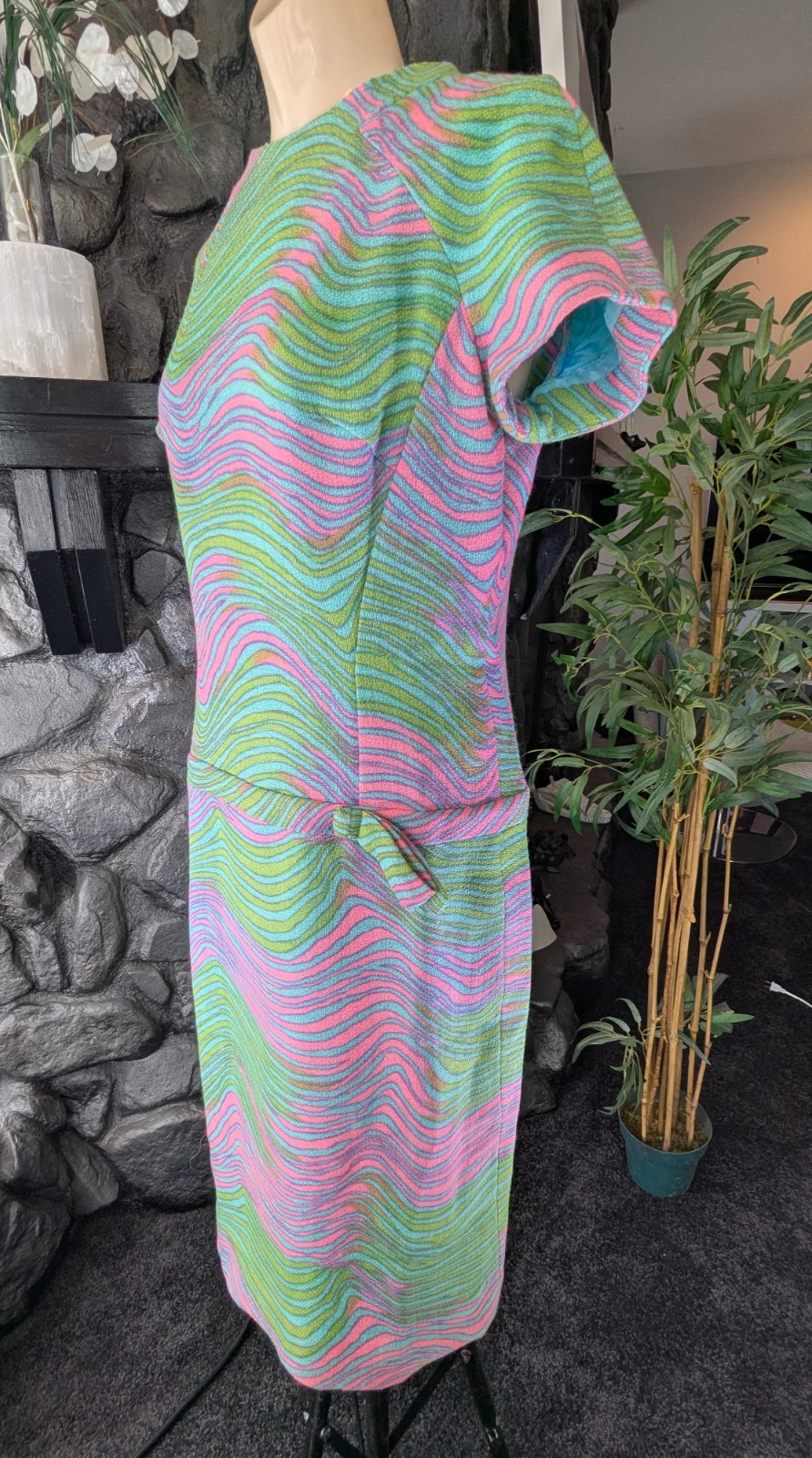 Vtg 70s EVANSTON Ruth McCulloch Hubbard Woods Sheath Dress Neon Tiger Stripe