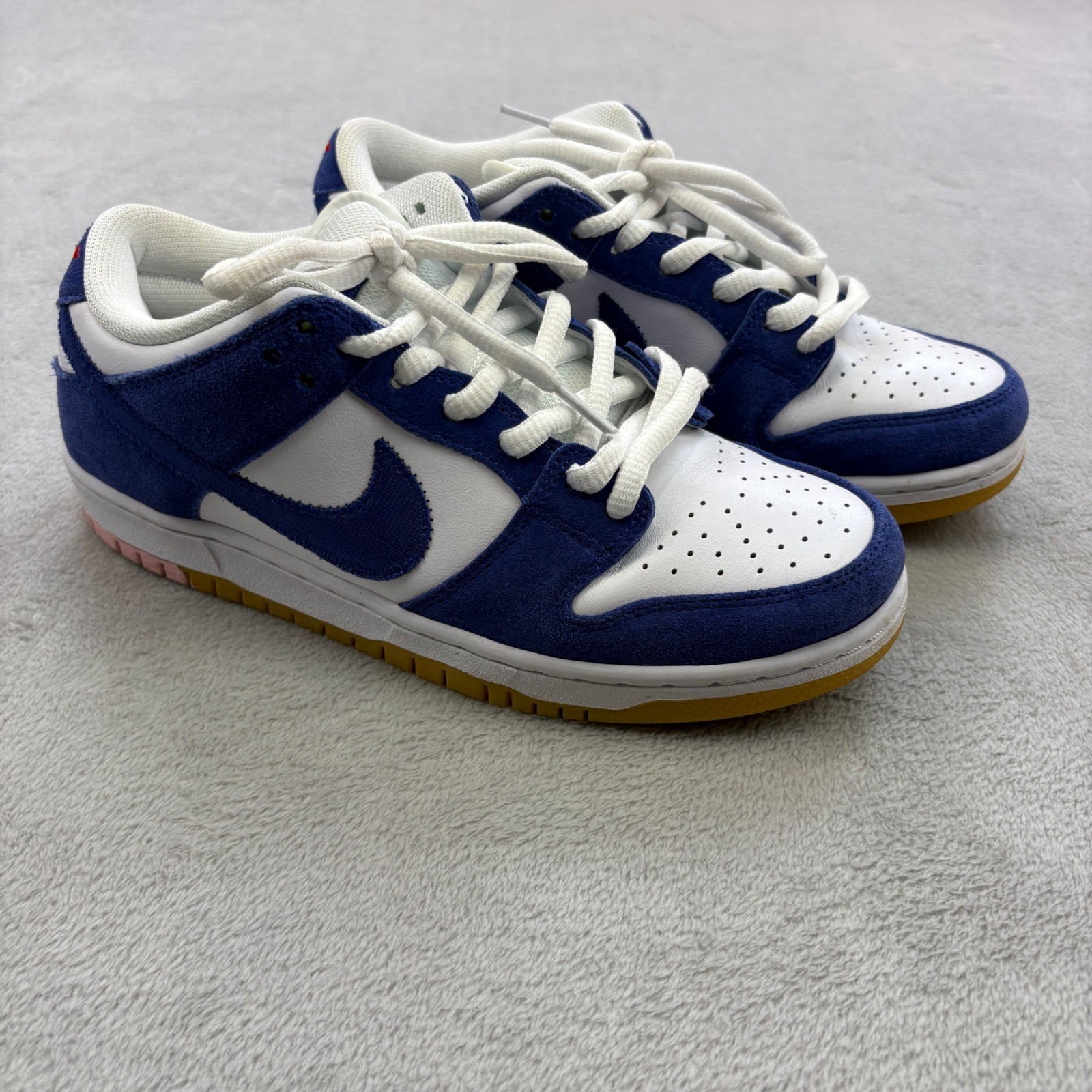Nike SB Dunk Low Men 7 Blue LA Dodgers Bubblegum Gum Sole DO9395-400 Skate Shoes