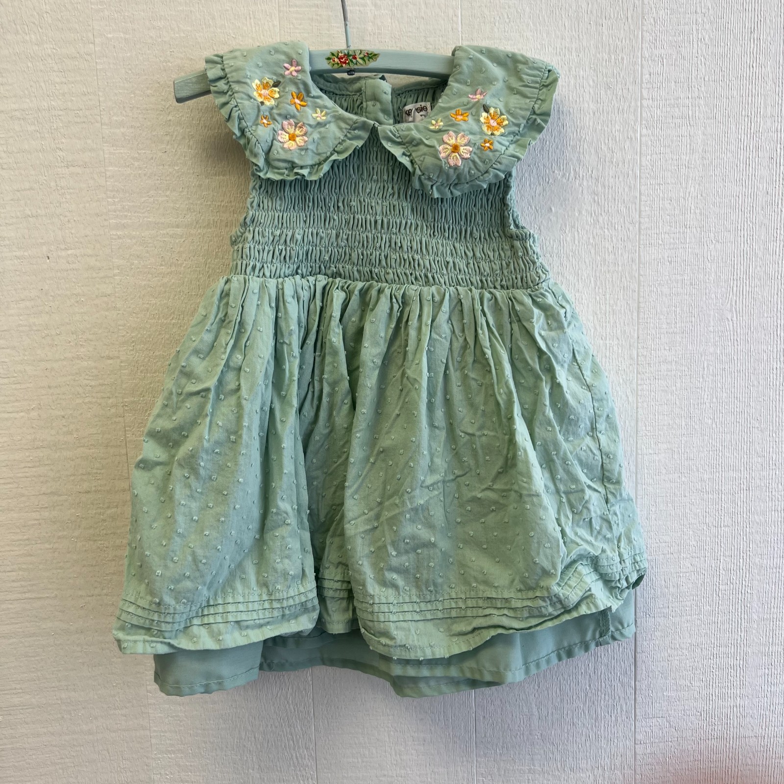 Kensie Baby 24M Sage Green Swiss Dot Smocked Dress Embroidered Floral Collar Cot