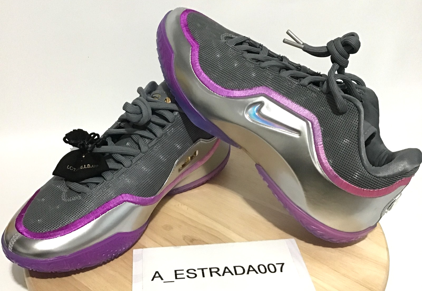 Nike LeBron 23 XXIII Lux “Bubble Boy” EP Basketball Shoe Silver IF0694 002 Sz 11