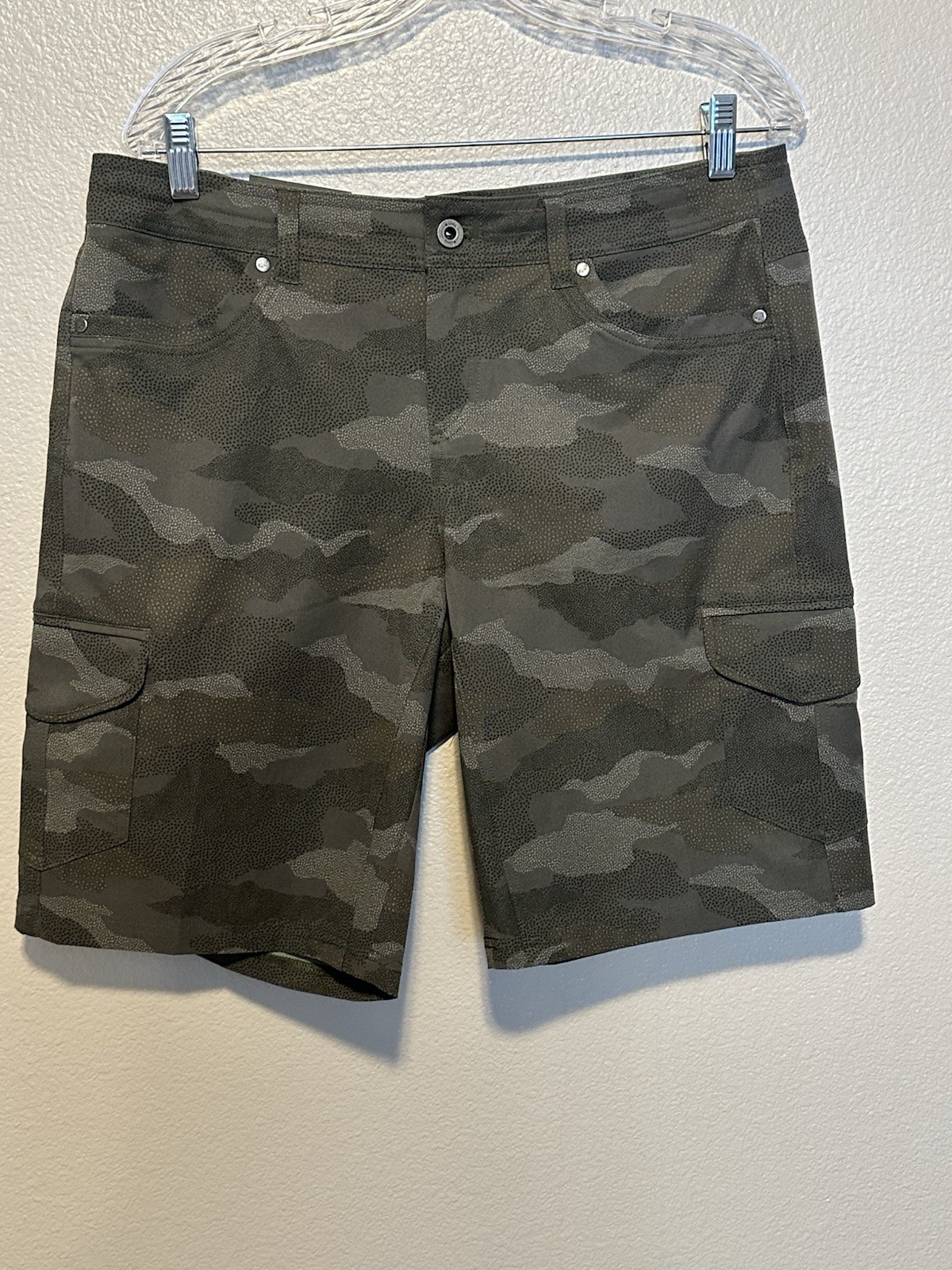 KUHL Freeflex Cargo Short 10″ in Olive Camo Women’s sz.12 NWT Hiking Fishing