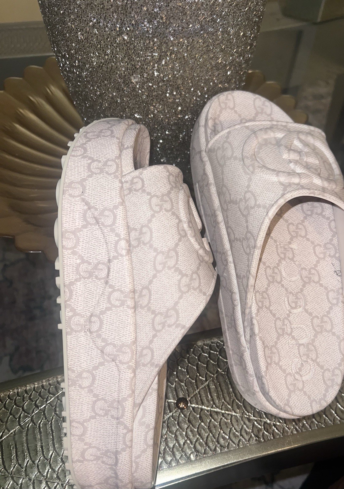 Gucci Slides GG Canvas Beige-Ebony, US Size 8.5 Have A Minor Black Mark Inside