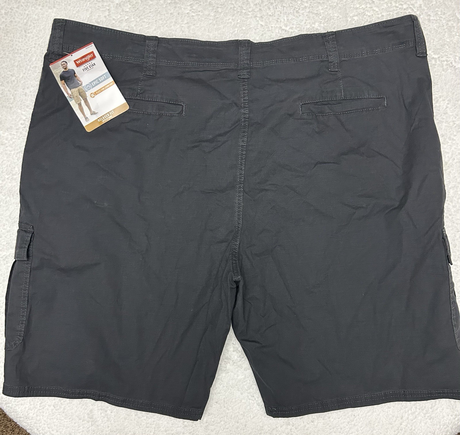 Wrangler Men’s 46 Cargo Shorts With Stretch Relaxed Fit Above Knee Dark Gray NEW