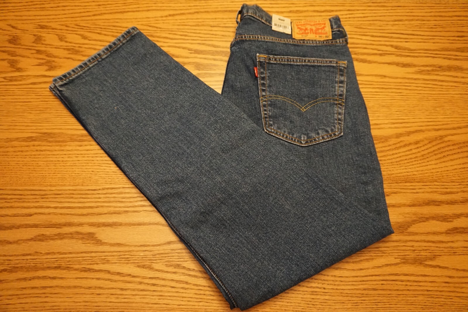 NWT MEN’S LEVI JEANS 514 Multiple Sizes Straight Below Waist Stretch $69.50
