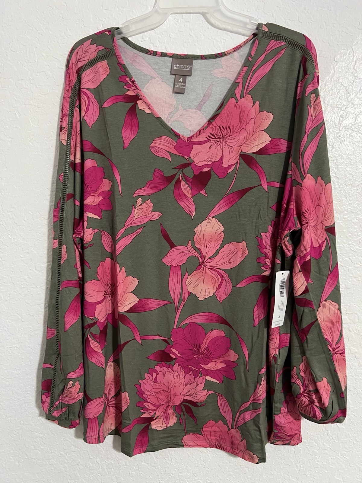 NWT Chico’s Olive Green/Pink Floral Knit Top Long Sleeve Size XXL V-Neck