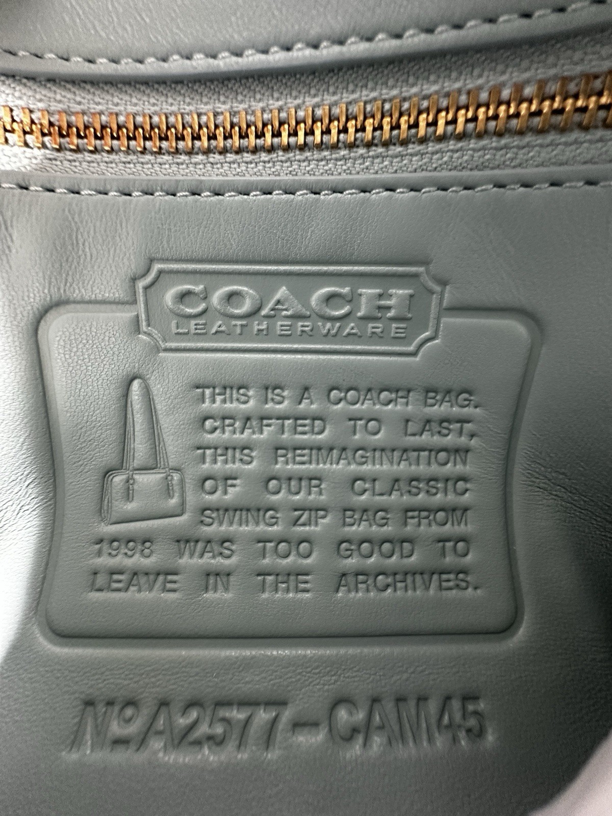 Coach Swing Zip Bag 20 in Light Blue Glovetanned Leather CAM45 NWT