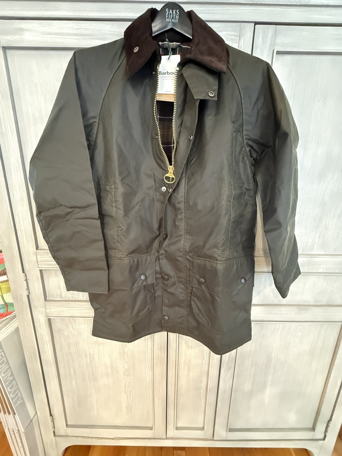 Barbour – Beaufort Waxed Jacket in UK only Archive Olive size 36