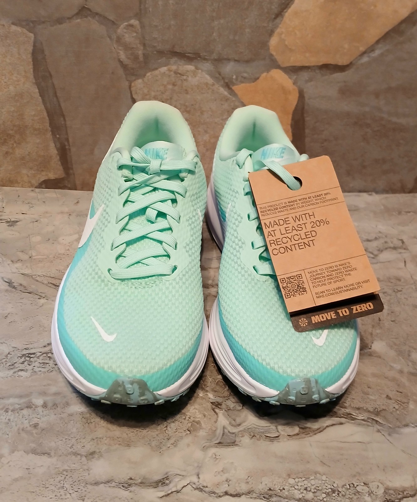 Nike Revolution 8 Women’s SIZE 6 NEW Shoes Turquoise White Sneakers HJ8485-300