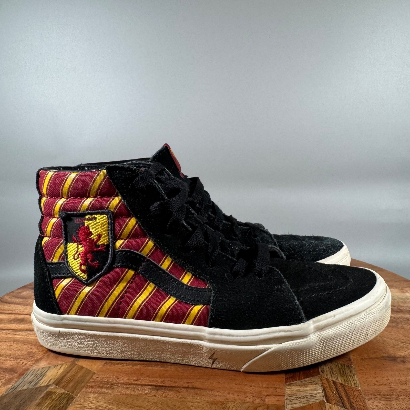 Vans Harry Potter Gryffindor Sk8-Hi Black Red Gold Kids Size 2.0 Sneakers