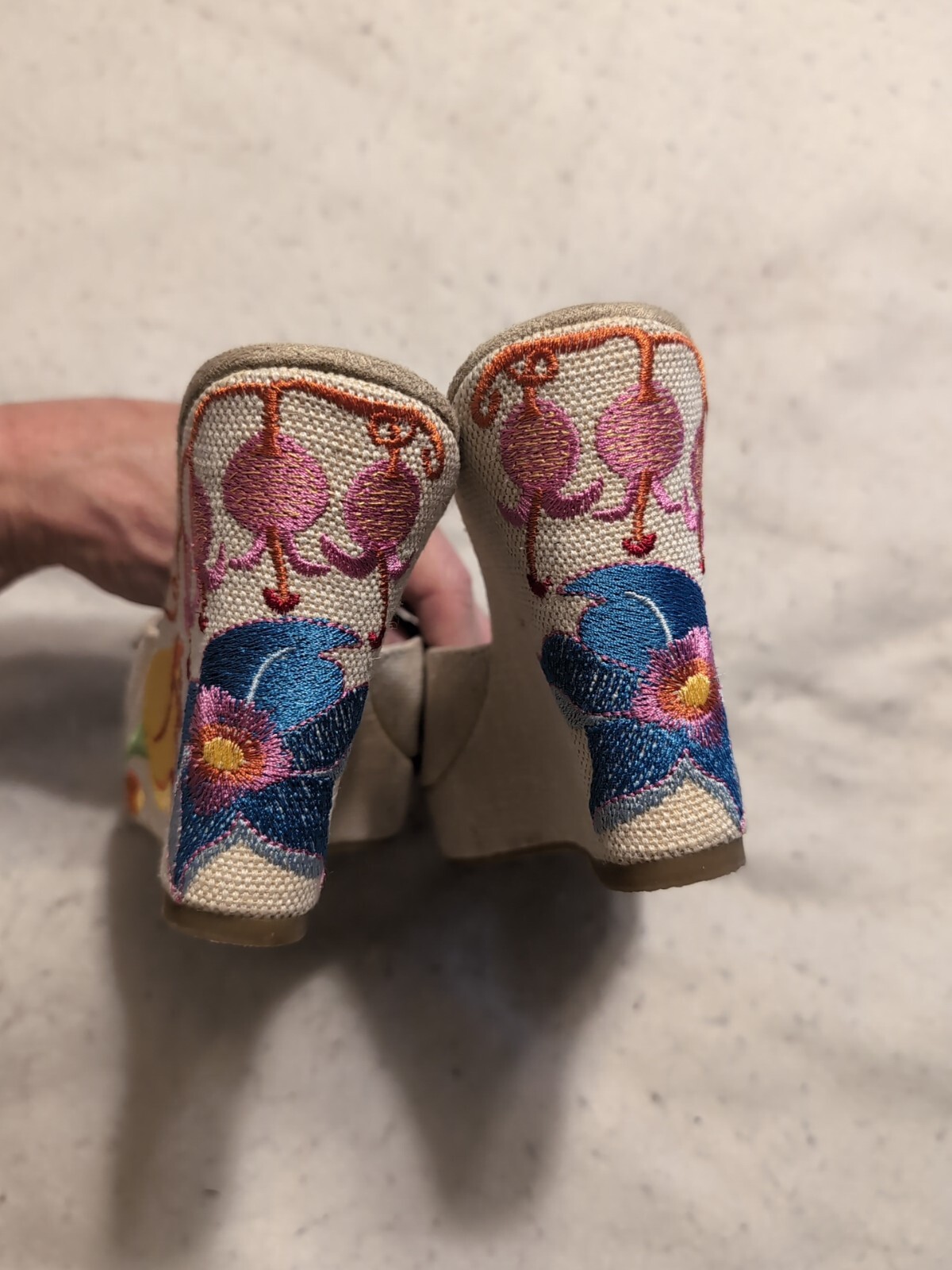 Bongo Vintage Y2K Embroidered Floral Platform Wedge Sandals Size 9