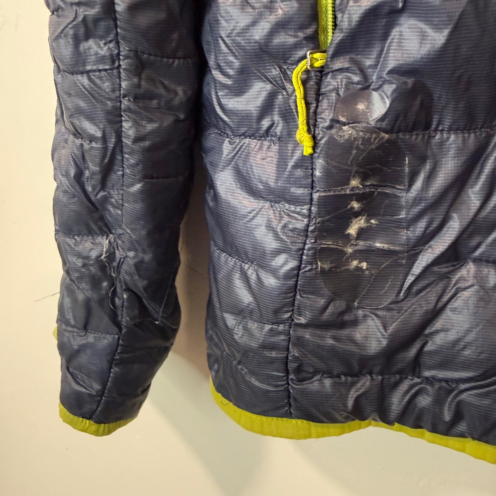 Patagonia Mens Nano Puff Jacket Medium Blue Insulated Puffer 84065 SP18