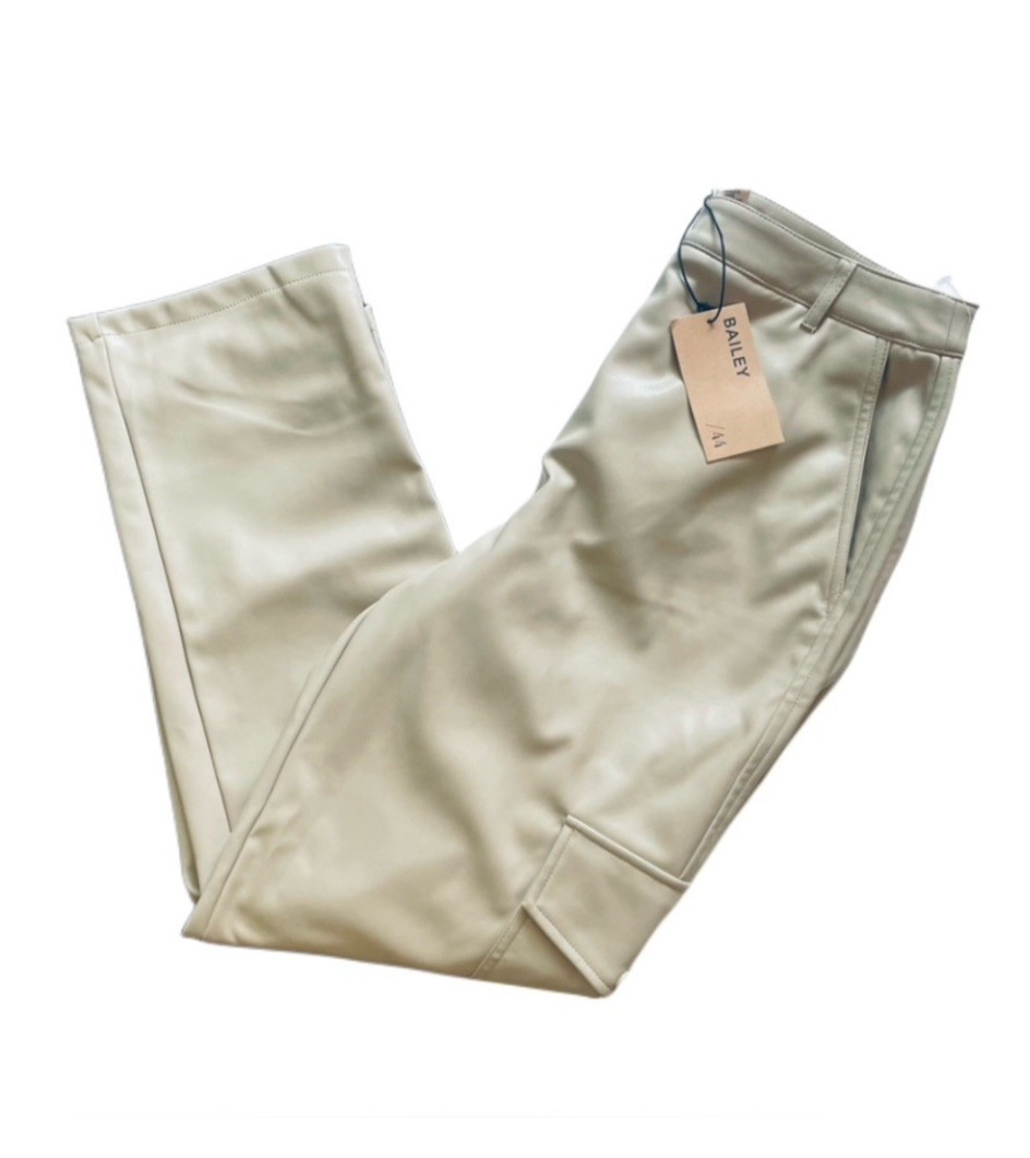 Bailey 44 Faux Leather Cargo Pants _ Cream _ Size 8 _ NWT