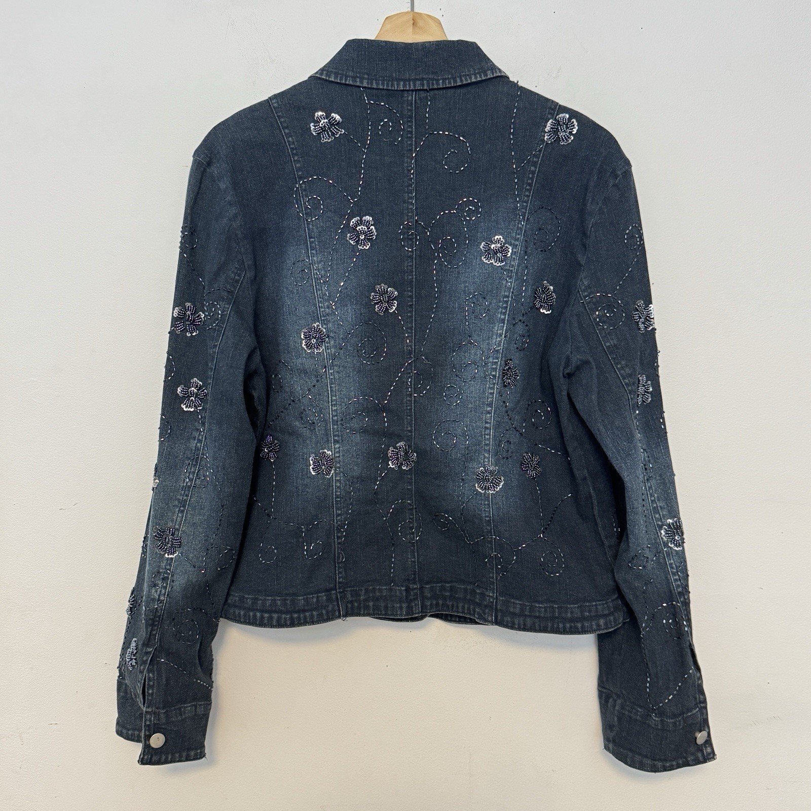 Flashback Blue Denim Beaded Western Jean Jacket Boho Flower Bedazzled M Stretch